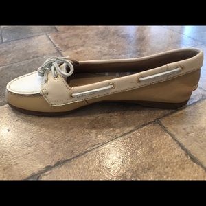Brand new in box size 7M women’s sperry shoes